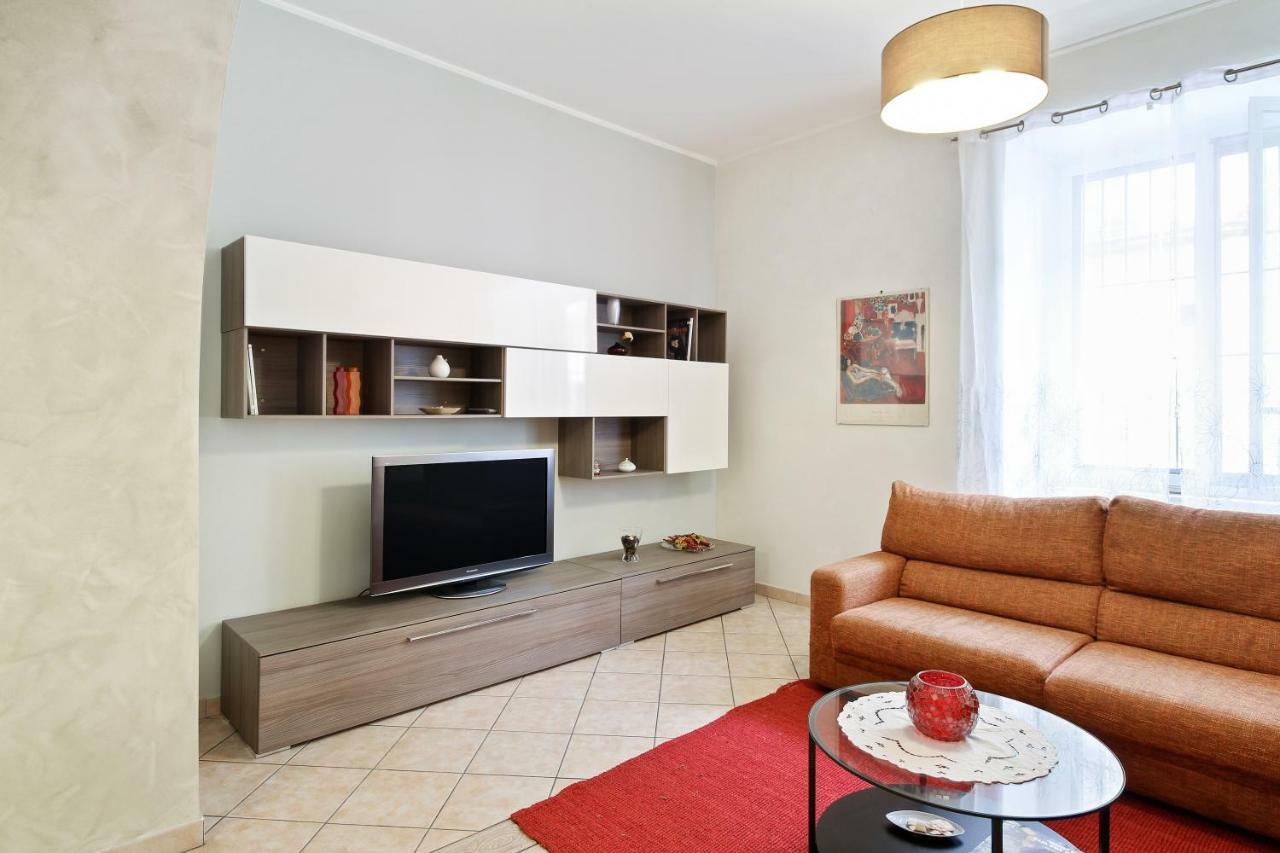 Central Balcony Apartment Катанія Екстер'єр фото